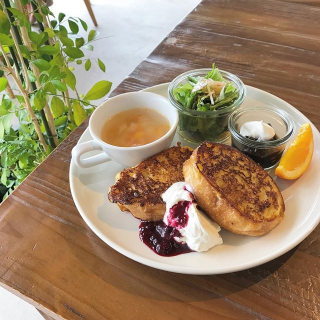 ..こんばんは 本日はたくさんのご来店ありがとうございます︎.. 写真モーニングメニュー＜ ふわとろフレンチトースト