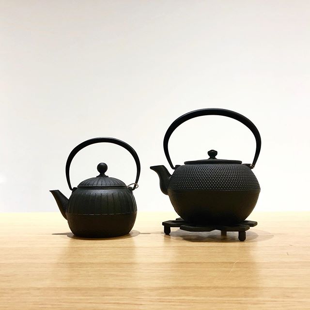 南部鉄器 』.岩手県盛岡市の伝統芸能として名高い南部鉄器を、1852年の
