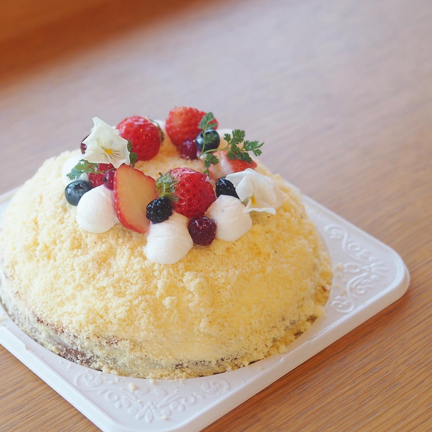 3月8日はミモザの日 ミモザの日限定の ミモザケーキ の ご予約受付を開始します 15cm 2 800yen 18cm 3 800yen ご予 Haus