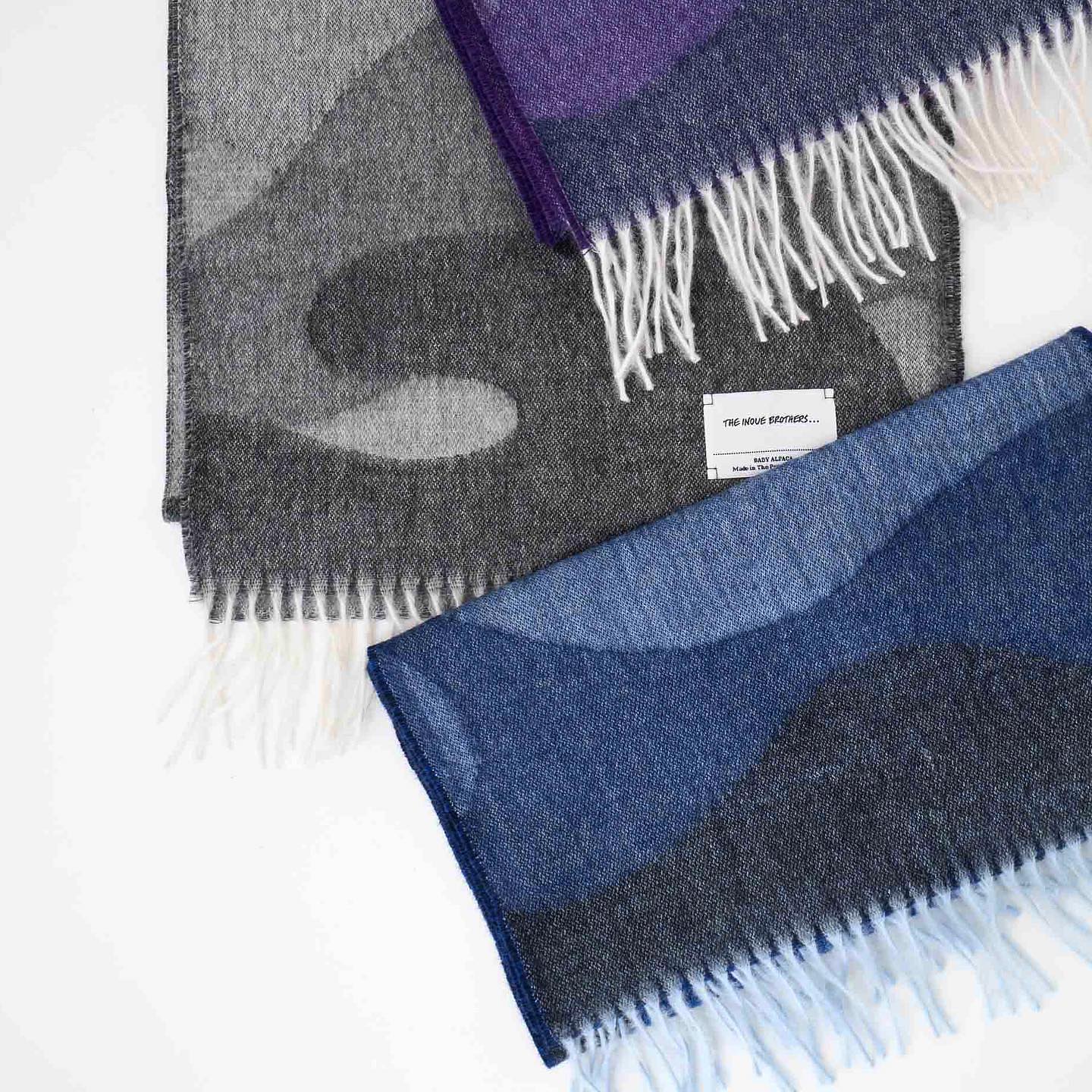 THE INOUE BROTHERS 人気定番マフラー“Brushed Scarf”の新作となる